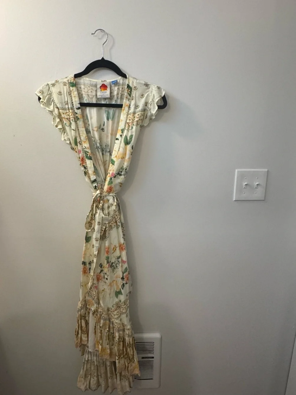 FARM Rio Cream Floral Midi Dress - Picture 3 of 4
